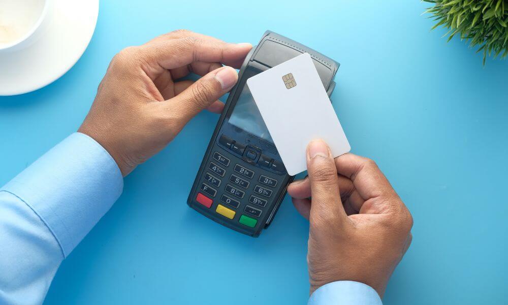 10 Dicas Para Usar o Cartão de Crédito Com Inteligência 10 Dicas Para Usar o Cartão de Crédito Com Inteligência